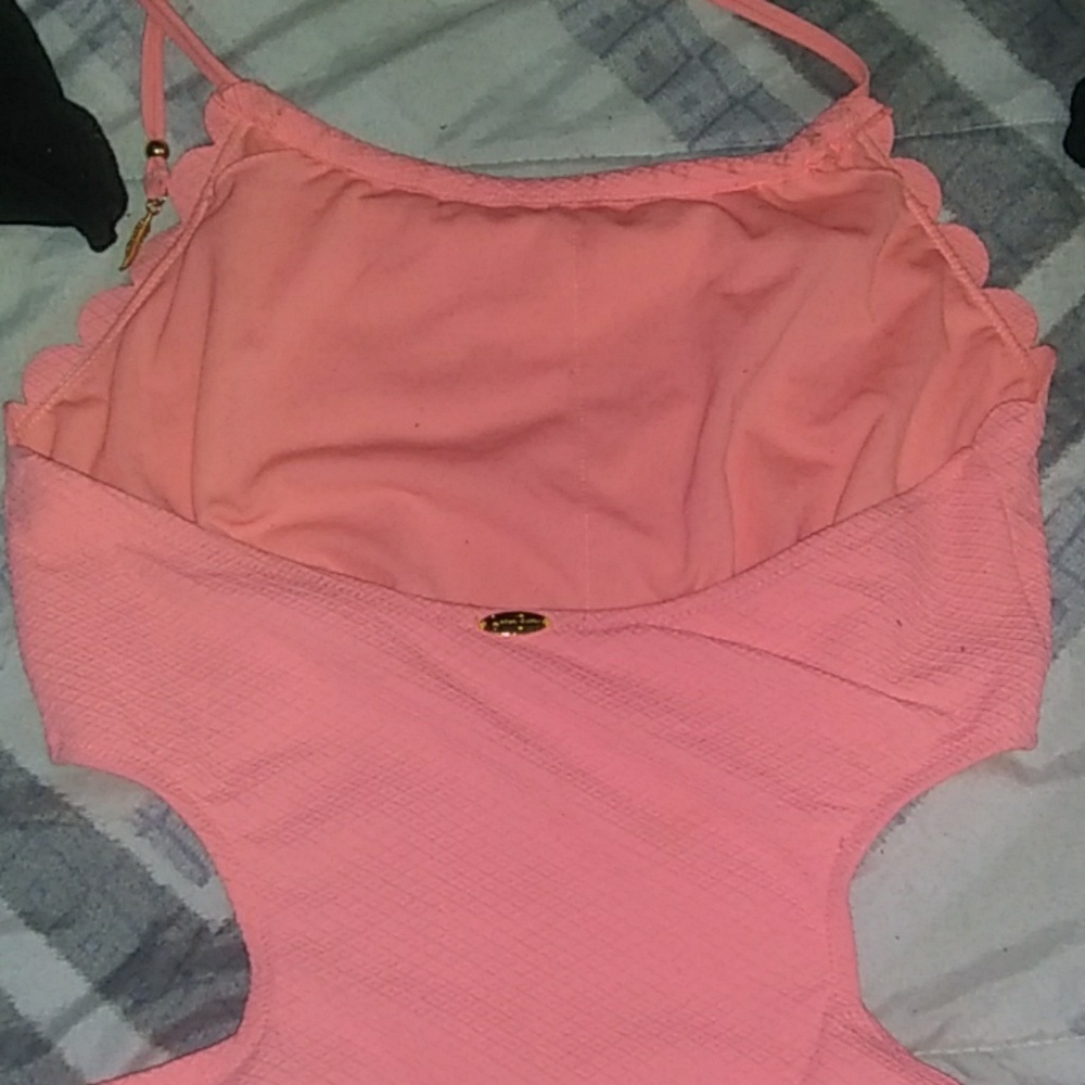 Jessica Simpson Scalloped Swimsuit - Picture 4 of 7
